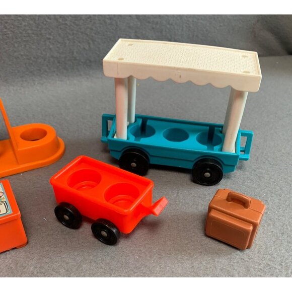 Vintage Fisher-Price Little People Zoo Gazebo, Tram Jump Rope Train Set - Picture 7 of 14